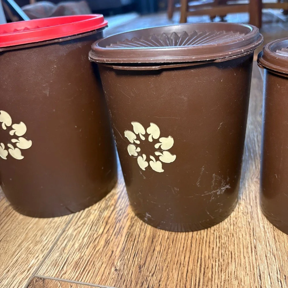 Tupperware Servalier 4 Pc Nesting Canister Mushroom Set Brown w/Lids VTG 70s USA